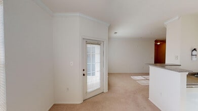 Interior Photo - The Courts at Dulles