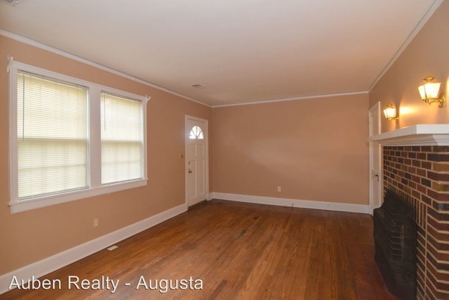 Foto del edificio - 3 br, 1 bath House - 3027 Wrightsboro Road