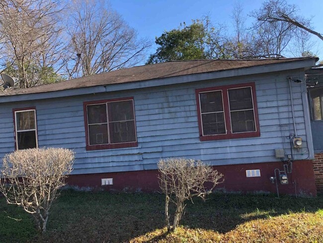 Building Photo - 1045 N Wilkinson St