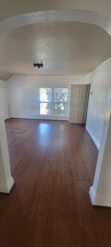 Primary Photo - 865 W 5th St