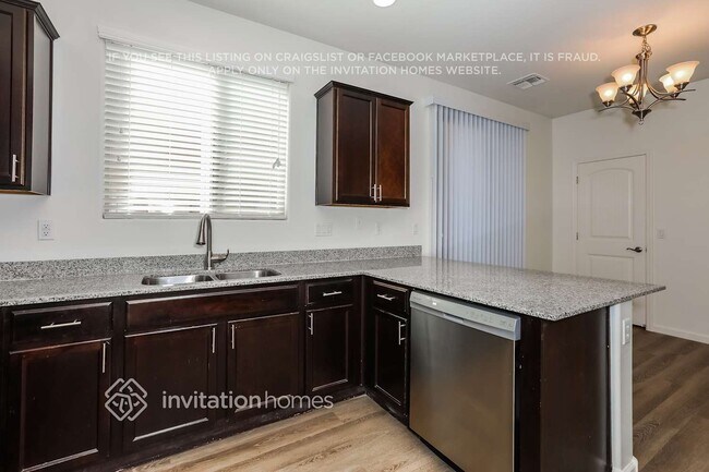 Foto del edificio - 3383 E Liberty Ln