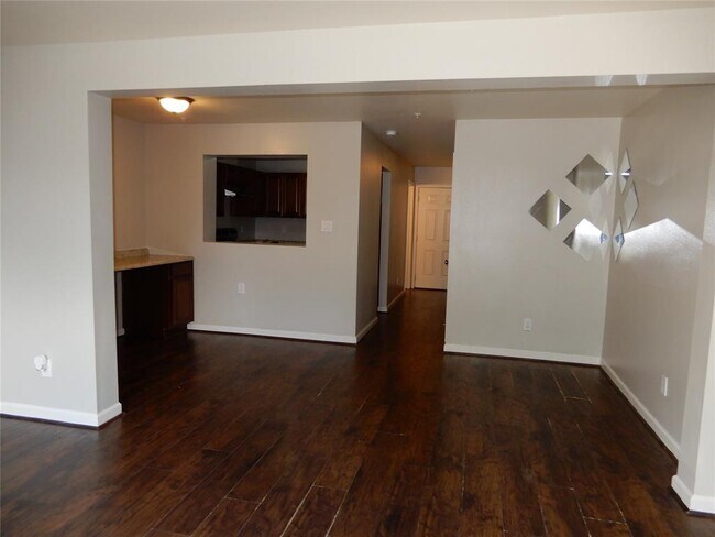 Foto del edificio - 1810 Country Village Blvd