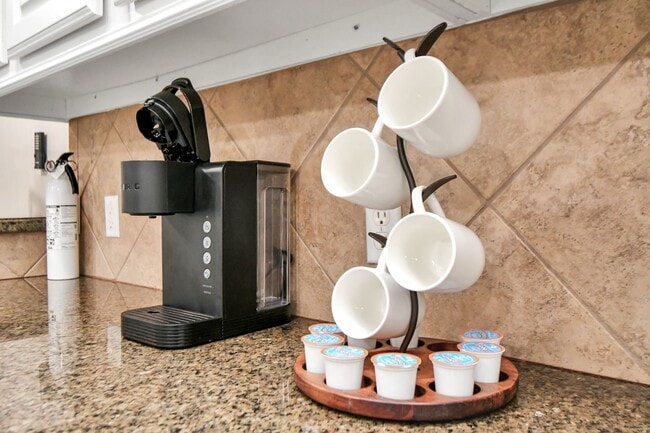 Building Photo - 2540 Prospect St