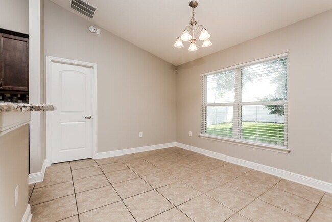 Building Photo - 2214 Angel Fish Loop