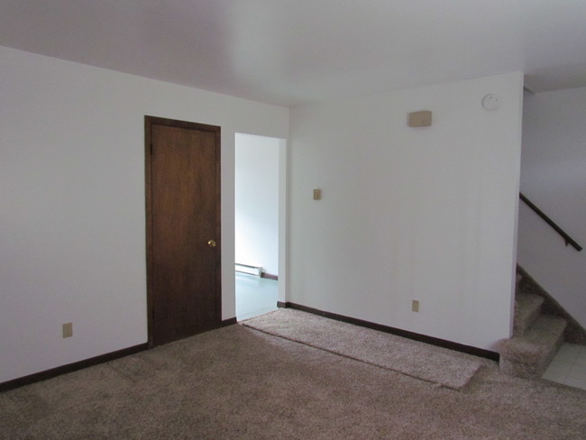 Foto del edificio - Cedarwood Apartments