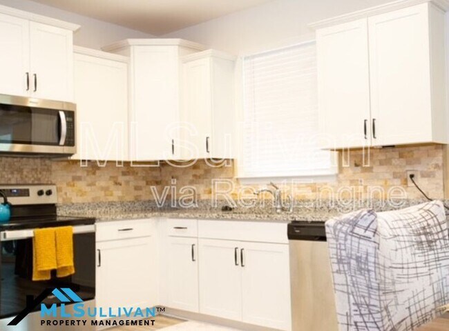 Foto del edificio - 866 Royal Oak Ln