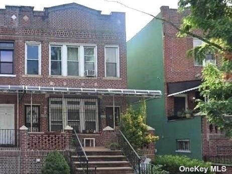 Primary Photo - 31-31 83rd St