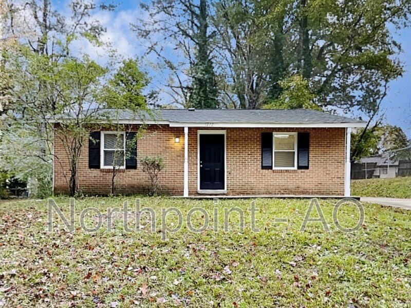Primary Photo - 1212 Armstrong Cir