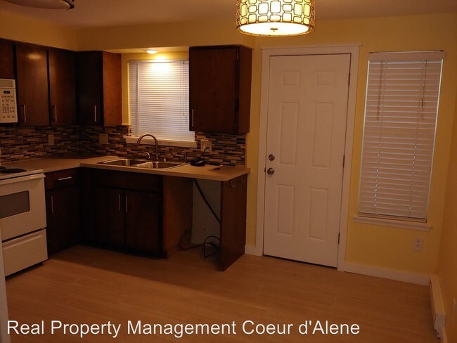 Foto del edificio - 3 br, 1 bath House - 1709 E Jenny Lynn Ln.