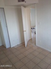 Building Photo - 1321 W Vogel Ave