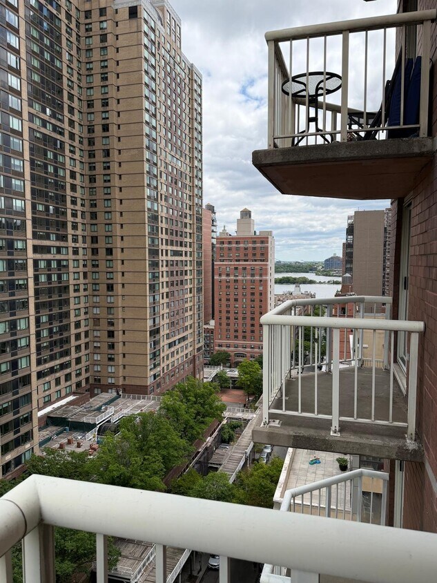 Photo - 206 E 95th St (New York, NY)