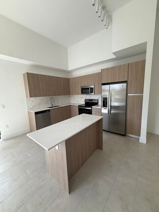 Building Photo - 2311 NE 174th St