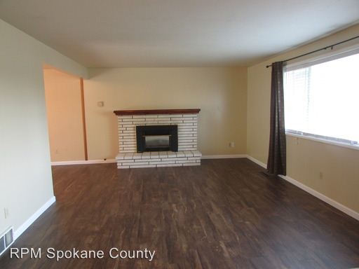 Building Photo - 13419 E Desmet Ave