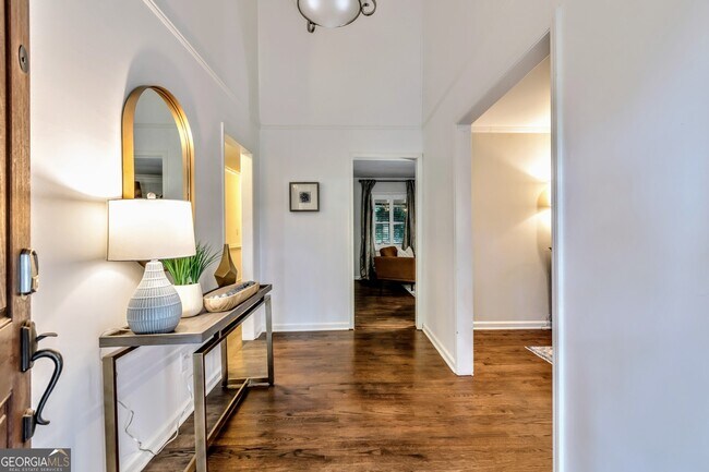 Foto del edificio - 1897 Mt Vernon Rd