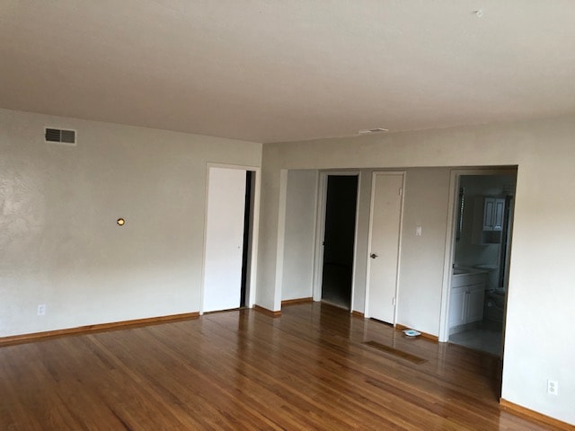 Building Photo - 1040 Capuchino Ave