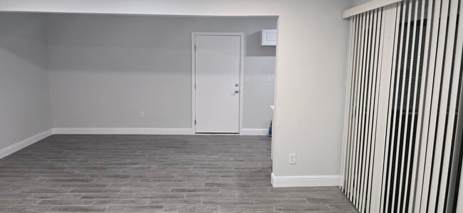 Living room - 1405 Vegas Valley Dr