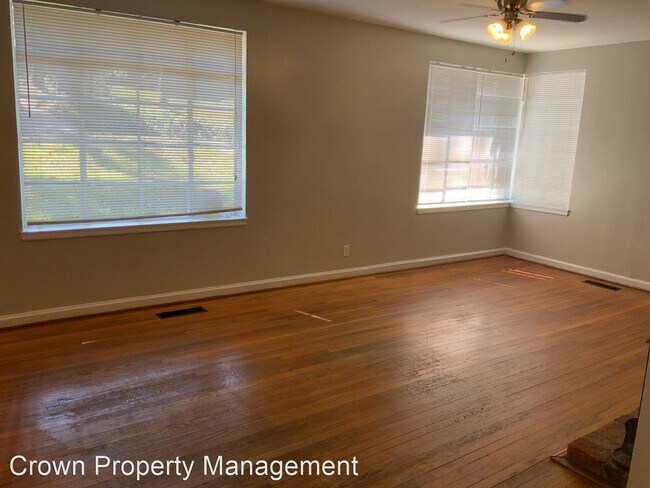 Building Photo - 2 br, 1 bath House - 3426 Keenan Dr