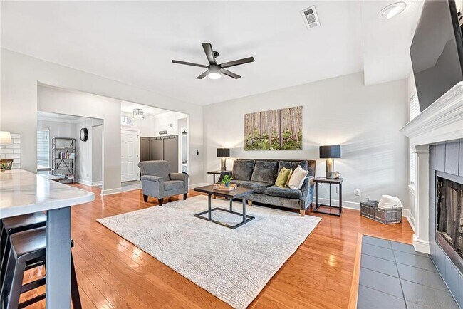 Foto del edificio - 701 SW Maidstone Ave
