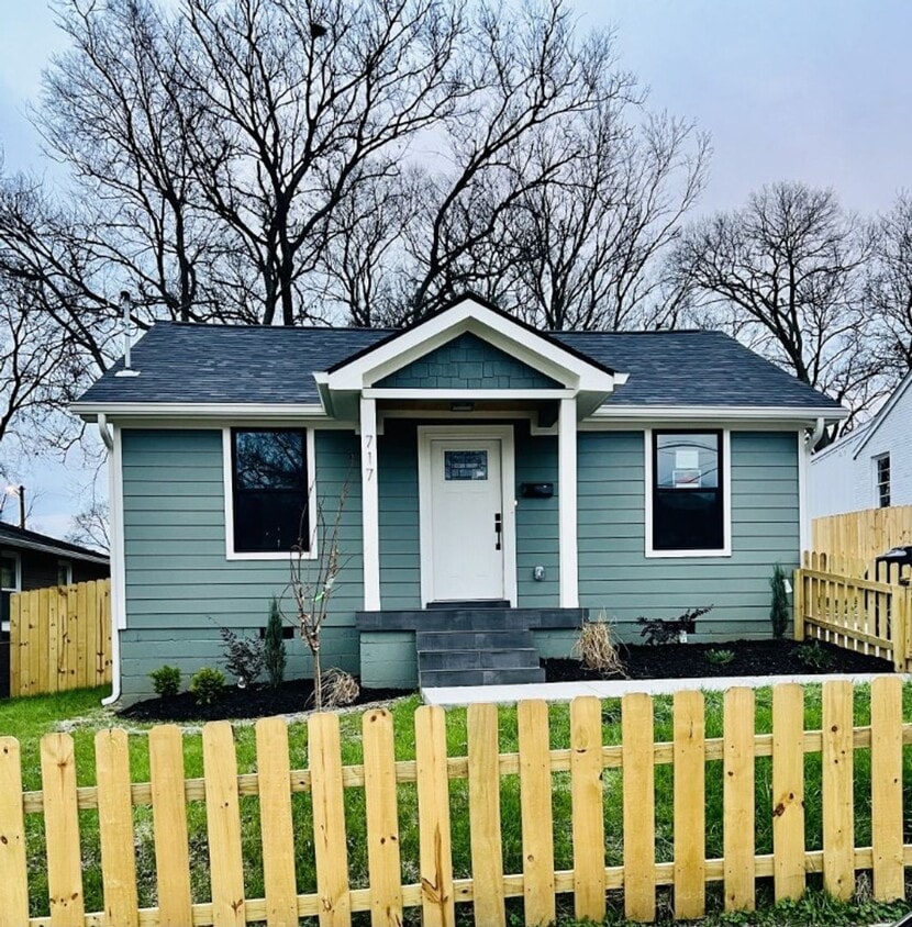 Foto principal - Newly Renovated Home In Nashville