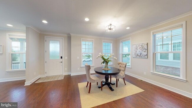 Building Photo - 1025 Odyssey Park Dr SE