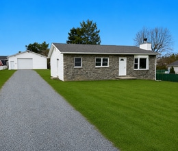 Building Photo - 28 Amandas Way