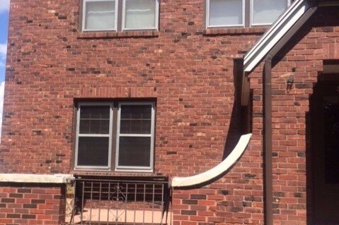Front Porch - 3854 Cass St