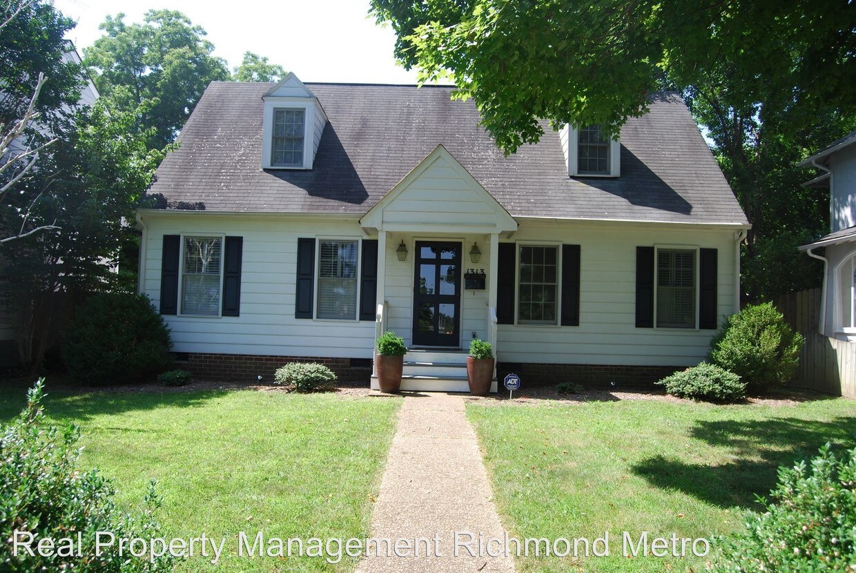 Primary Photo - 1313 Westbrook Ave