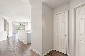 Building Photo - 2822 Foster Hill Dr