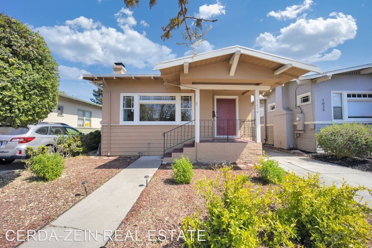 2 br, 1.5 bath House 1630 Broadway House Rental in Alameda, CA
