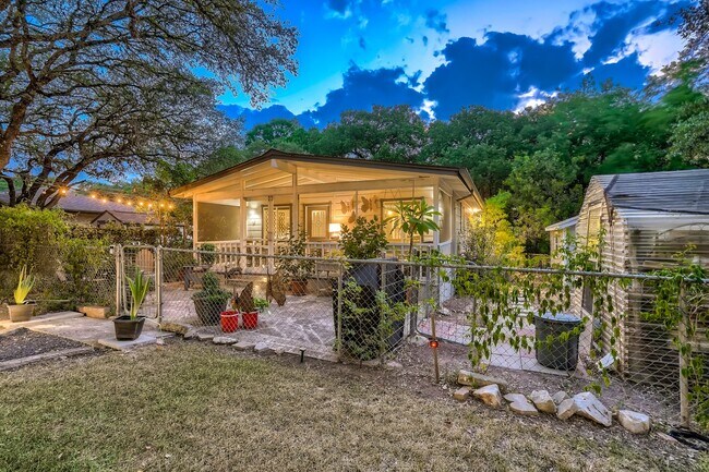 Building Photo - 14538 Hunters Pass
