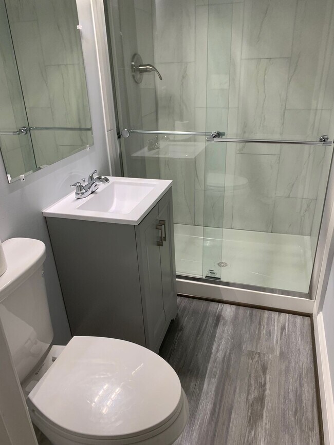 Foto del edificio - 148 N East Ave