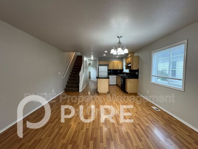 Foto del edificio - 5740 SE Lexington St