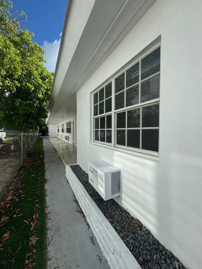 Foto del edificio - 735 83rd St
