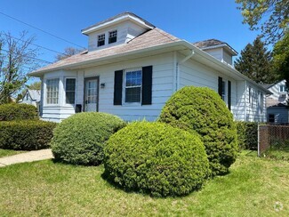 Building Photo - 2373 Elinore Ave