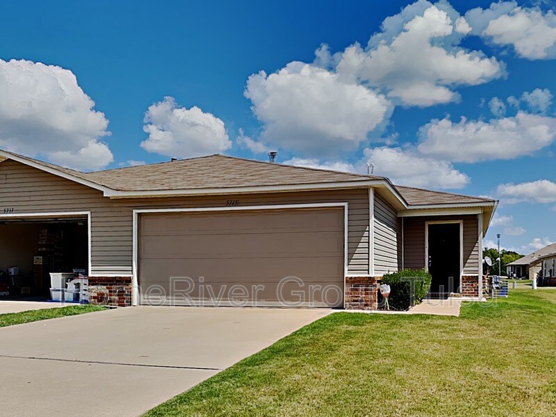 5715 N 33rd St, Broken Arrow, OK 74014 House Rental in Broken Arrow