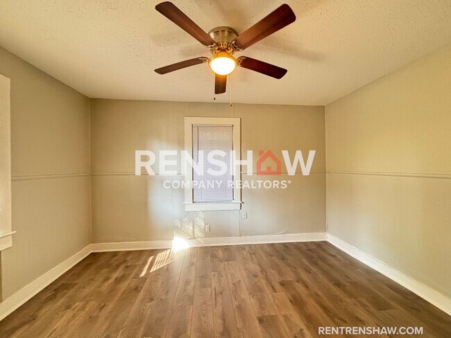 Foto del edificio - Section 8 Accepted - Housing Choice - Move...