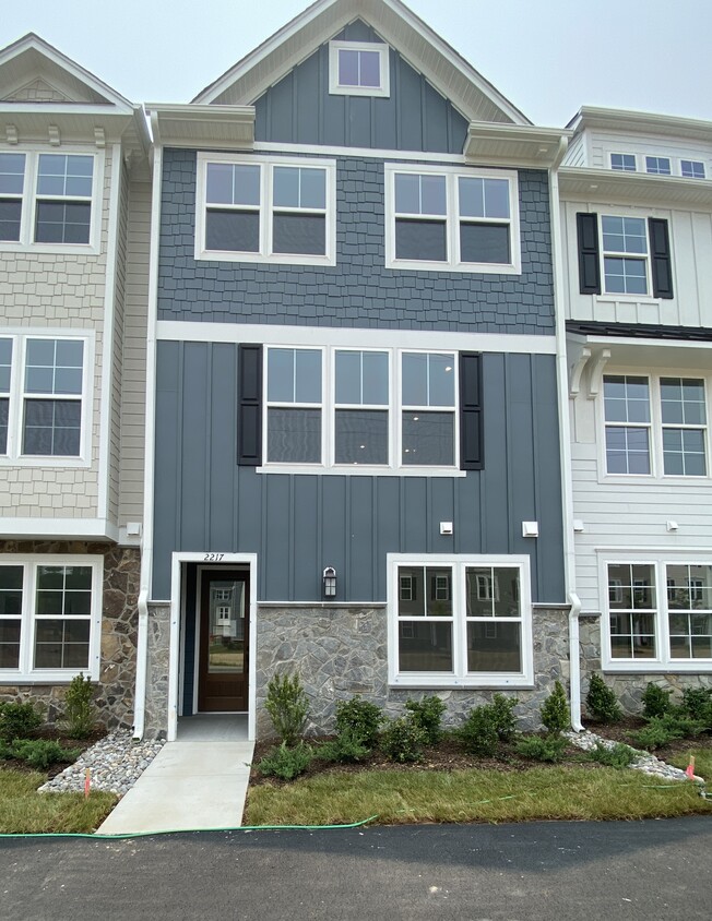 Foto principal - 2217 Brindle Ln