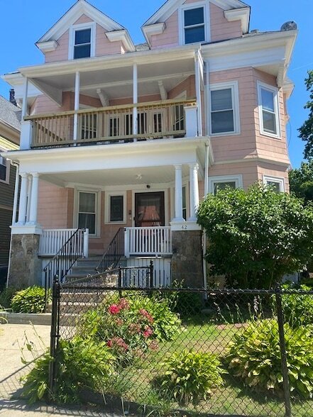 Building Photo - 42 Intervale St