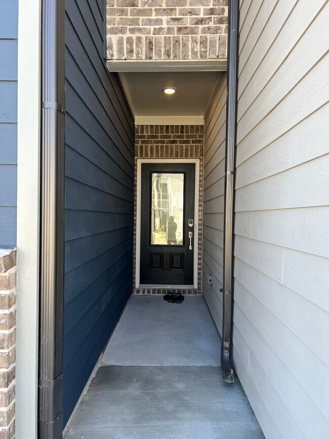 Building Photo - 133 Founders Dr