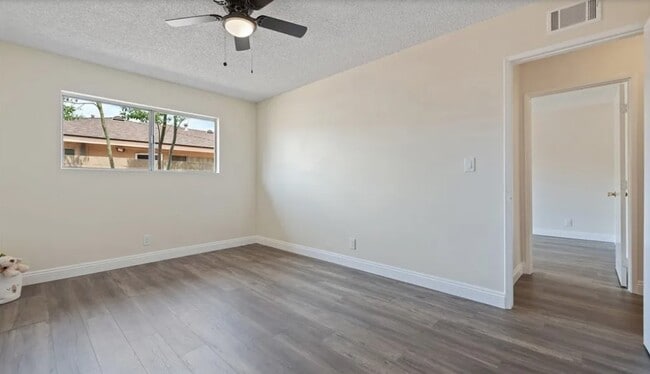 Foto del edificio - 2692 N Berkeley St