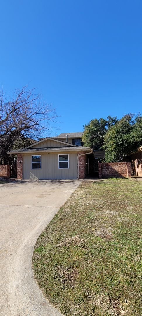 Building Photo - 7217 Edenborough Dr