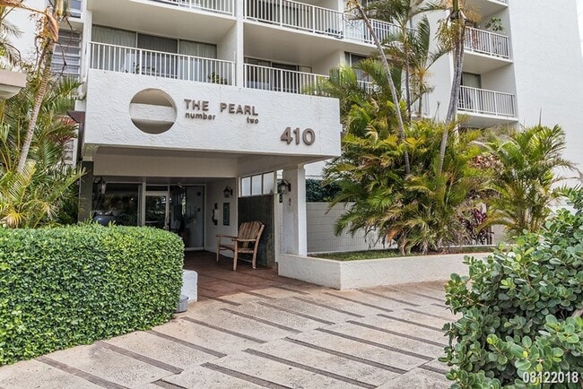 Foto del edificio - RARELY AVAILABLE PEARL TWO CONDO IN AIEA 1...