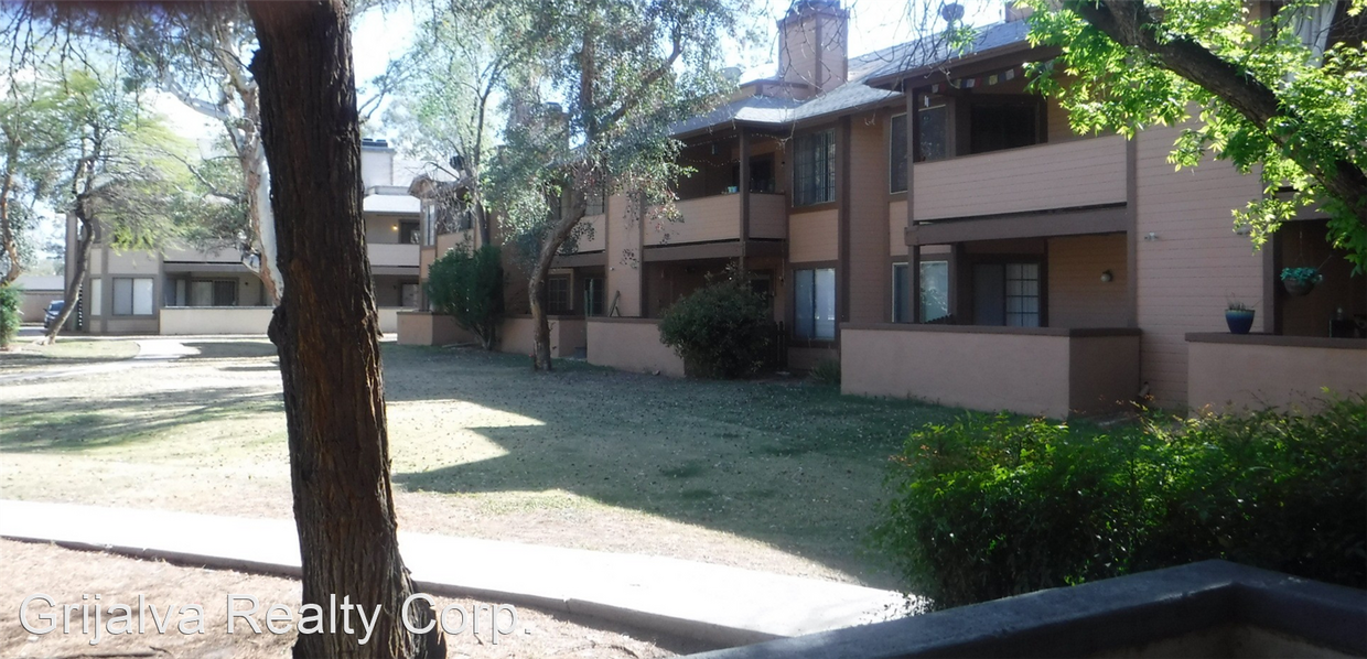 Primary Photo - 3 br, 2 bath House - 5630 S Wood Crest Dr