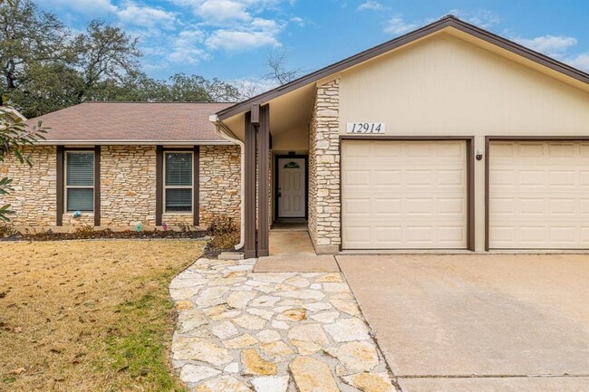 Building Photo - 12914 Pegasus St