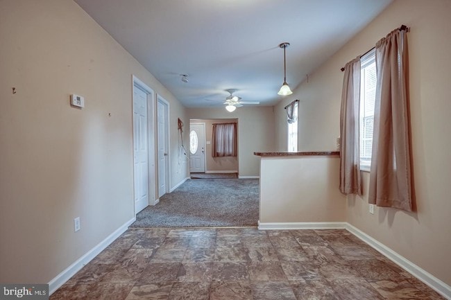 Building Photo - 4 6 Corson Ln