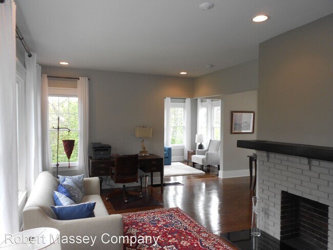 Foto del edificio - 2 br, 1.5 bath House - 438 S. Hite Avenue