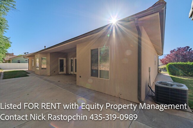 Building Photo - 330 N 560 W