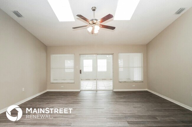 Foto del edificio - 6550 Kingdom Ave