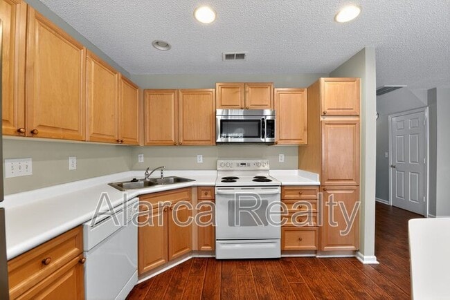 Building Photo - 4556 Panther Pl