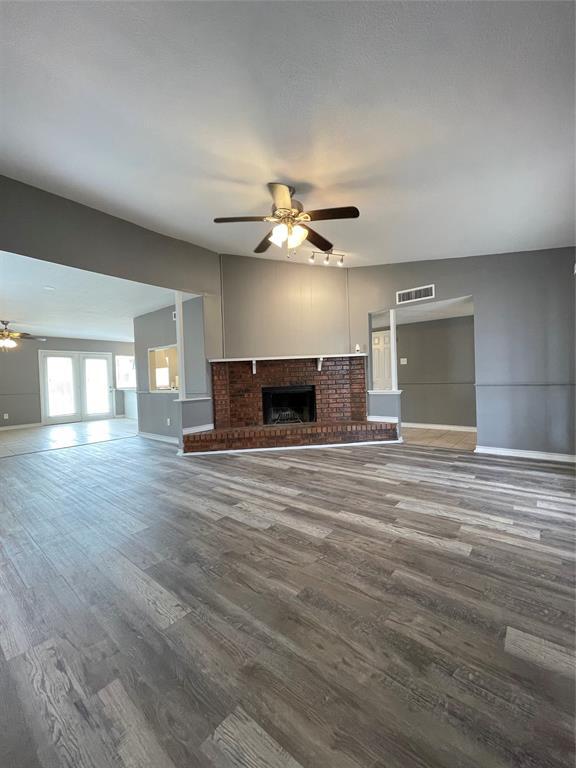 Building Photo - 8802 Linda Vista Dr